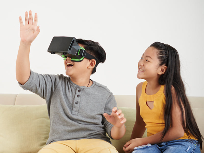 Step into a World of Virtual Reality: Top VR Sets for Unparalleled Experiences