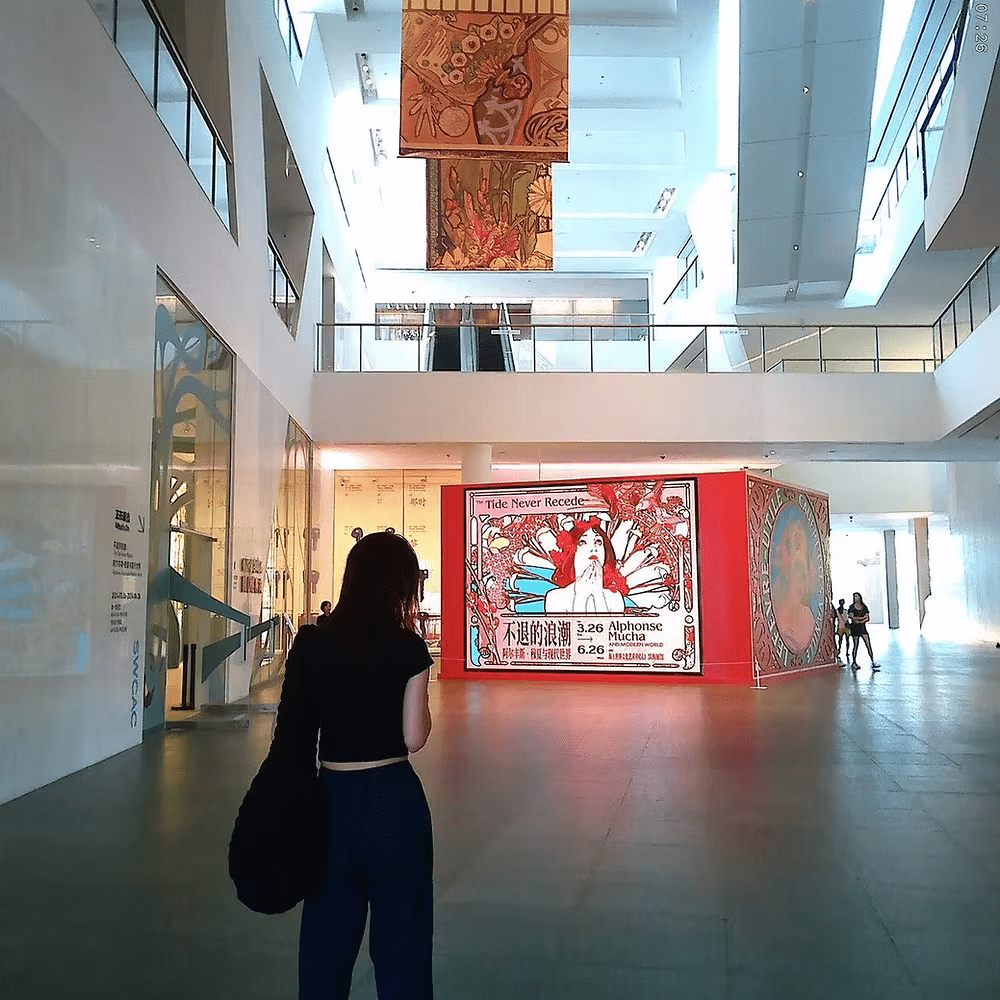 Yashica Digimate 100 Compact Digital Camera