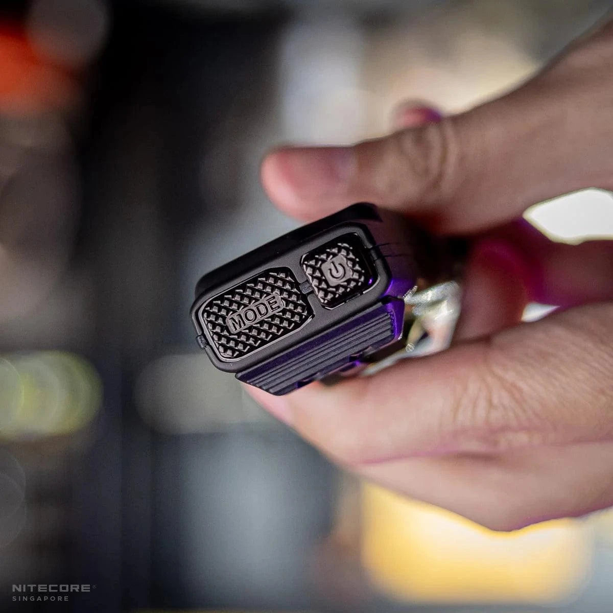 Nitecore EDC27 UHi 3100 Lumen Rechargeable Ultra Slim Flat EDC Flashlight