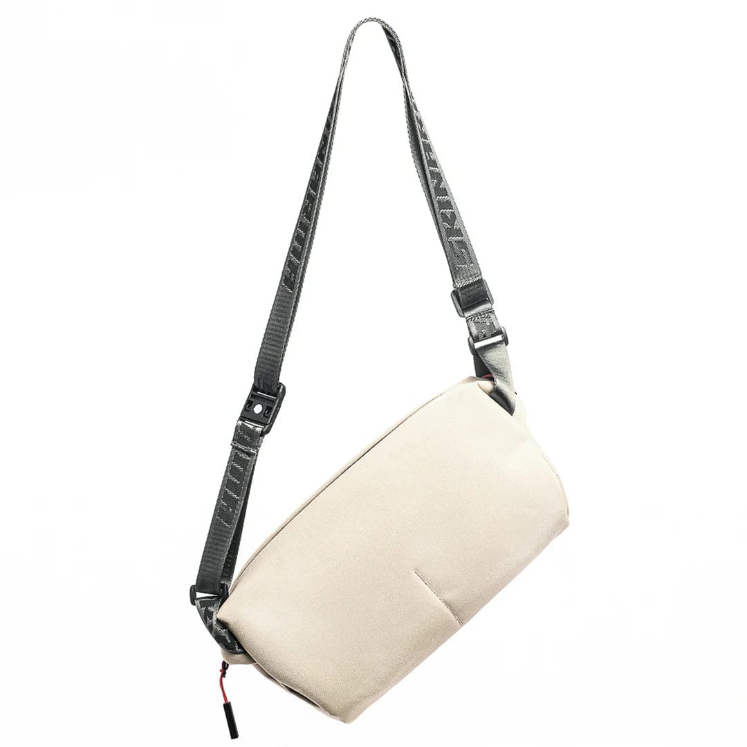 Skinarma Fardel Crossbody Bag