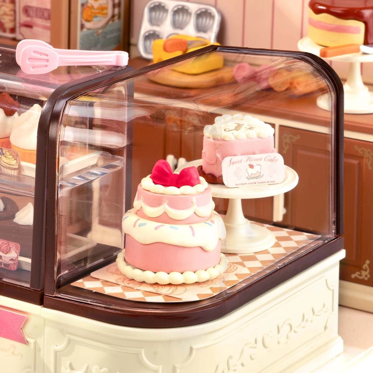 Rolife Super Creator Miniature House - Tasty Cake Shop DW019B