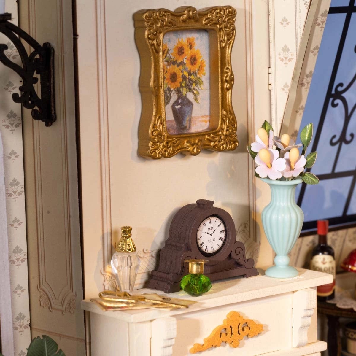 Rolife DIY Miniature House - Catherine's Living Room DG175