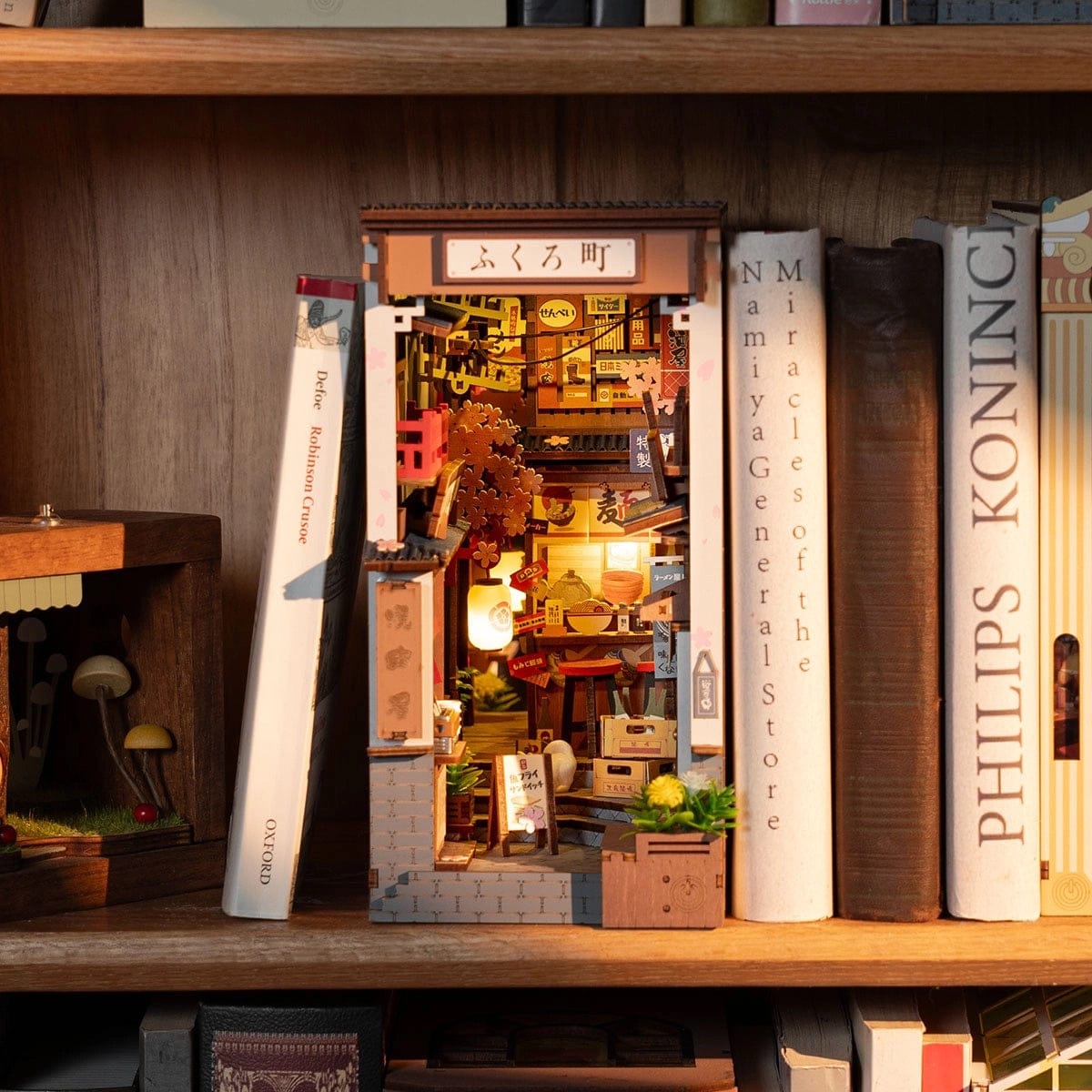 Rolife Book Nook Shelf Insert - Sakura Wine Alley TGB11