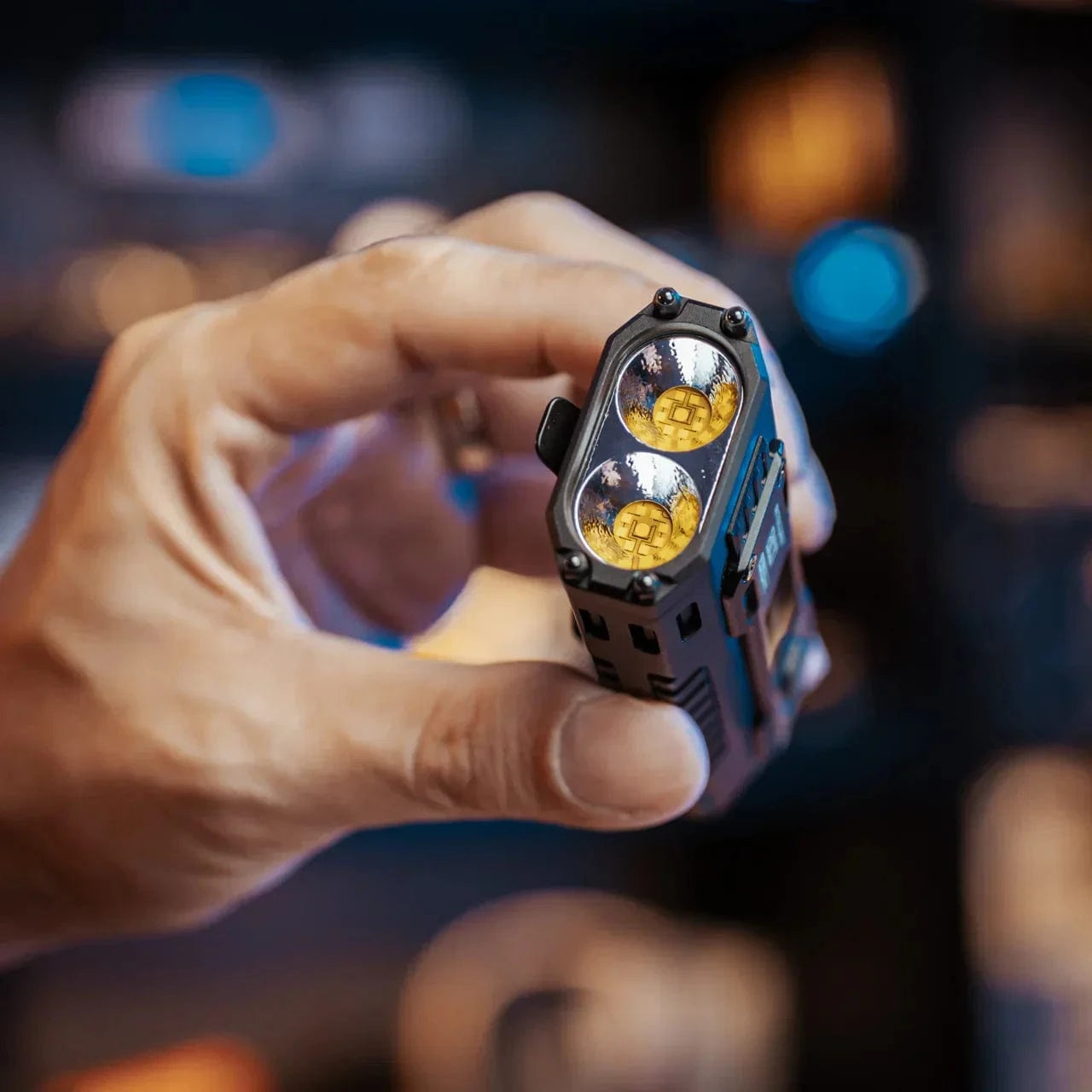 Nitecore EDC37 8000 lumens Rechargeable Touch Light