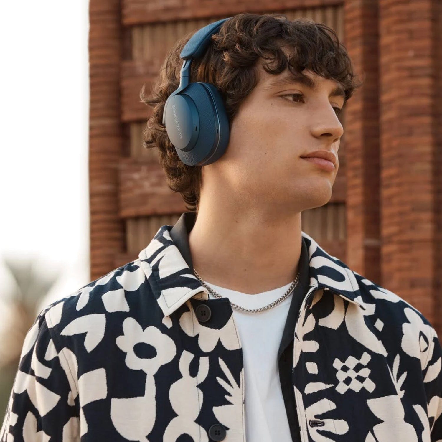 Bowers & Wilkins Px7 S2e Over-Ear Noise-Cancelling Headphones