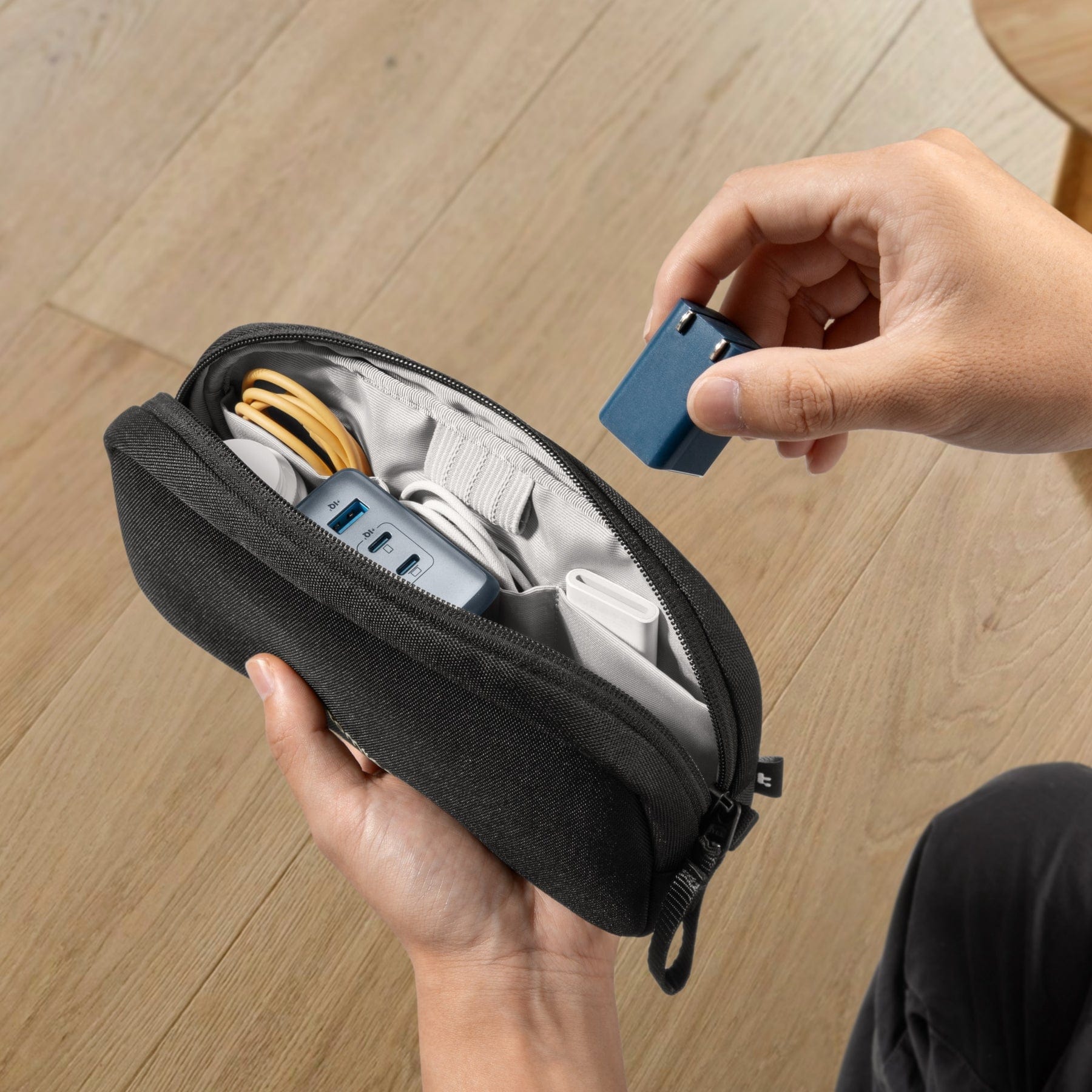 Tomtoc Light-T12 Electronic Accessory Pouch M