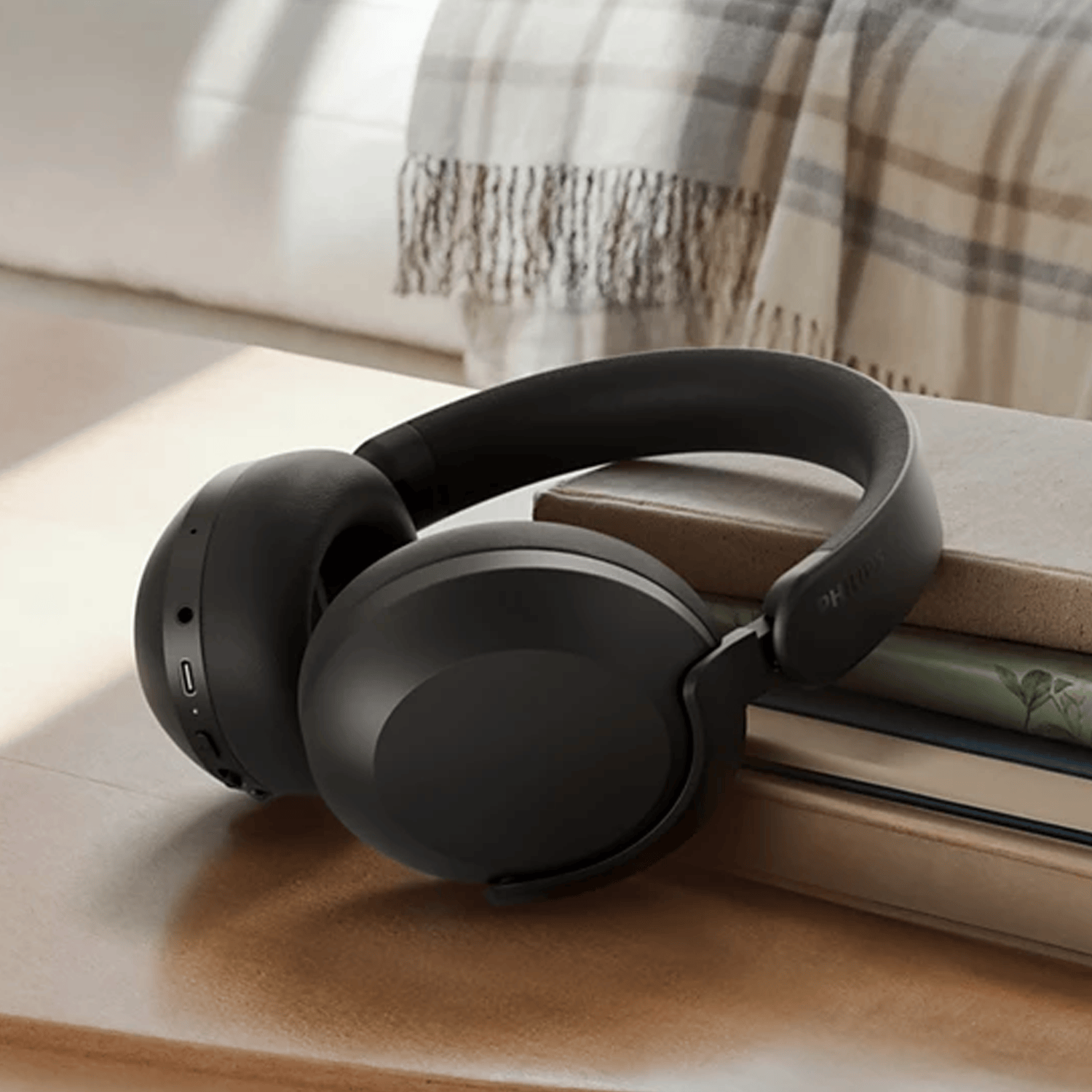 Philips TAH8000BK/97 ANC Wireless Over-Ear Headphones
