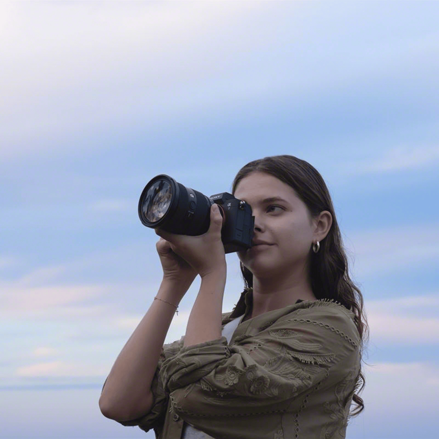 Sony ILCE-7M5 Alpha α7 V Full Frame Hybrid Camera