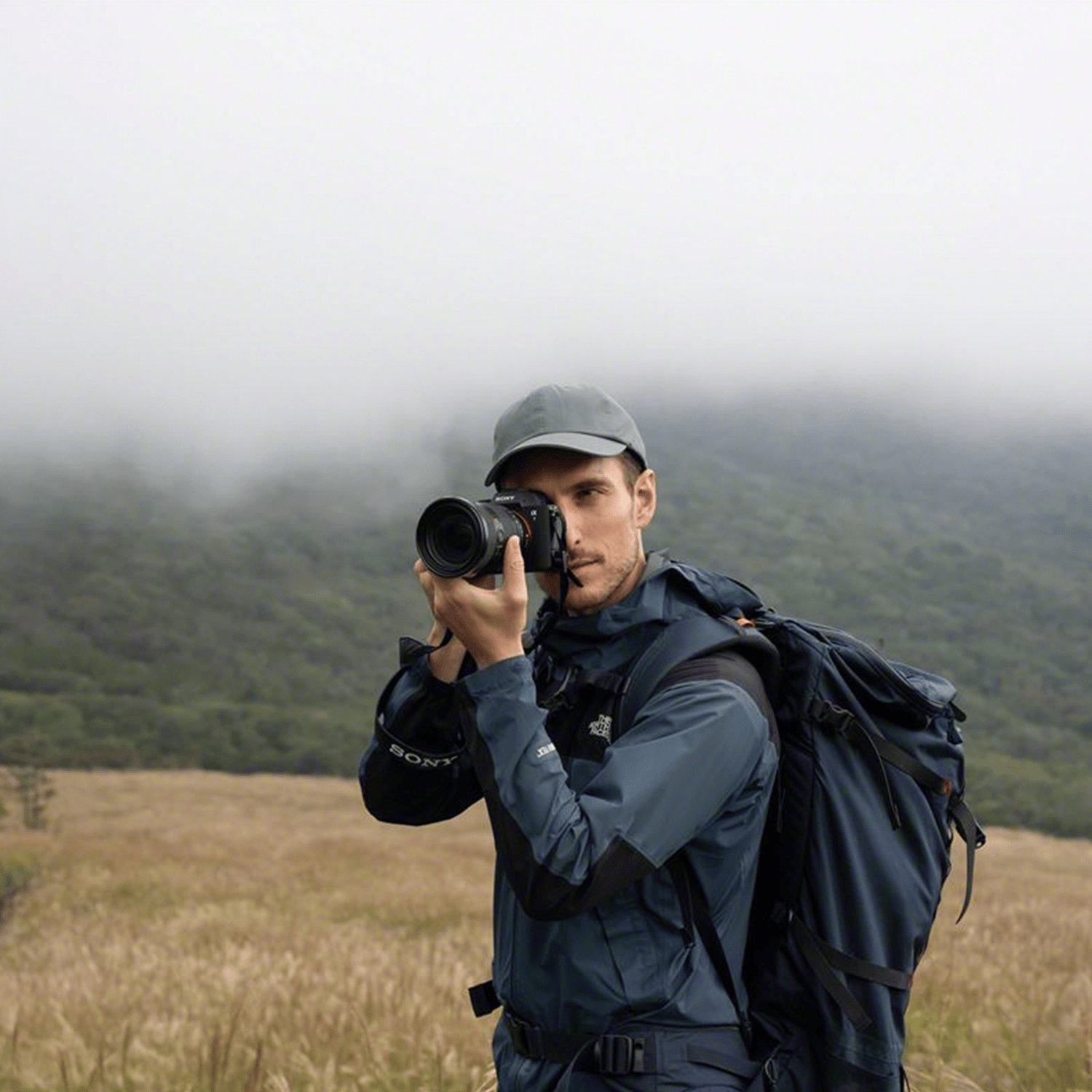 Sony ILCE-7M5 Alpha α7 V Full Frame Hybrid Camera