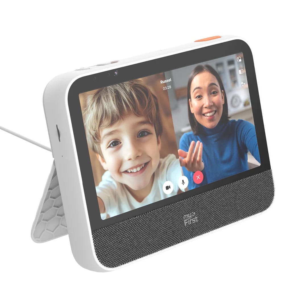 myFirst Frame Clario 7-inch Kid-Safe Smart Display & Digital Photo Frame