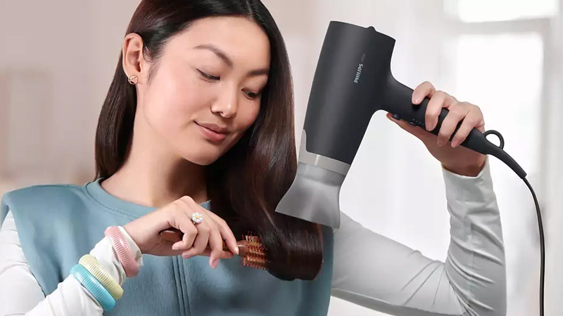 Philips BHD351/13 3000 Series AirFlower ThermoProtect Hair Dryer