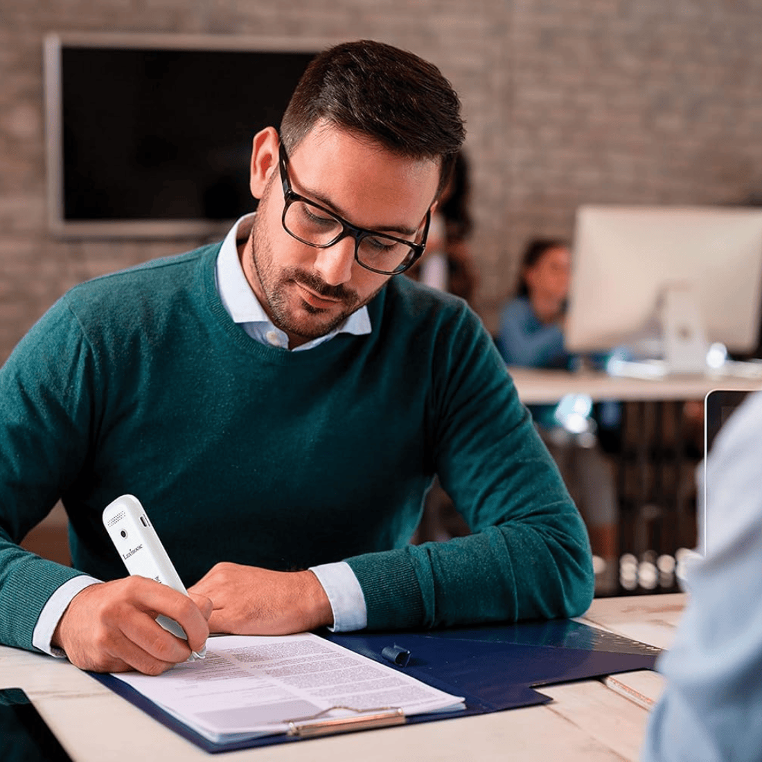 Lexibook NTL4000 Quicktionary The Instant Talking Translator Scanner Pen