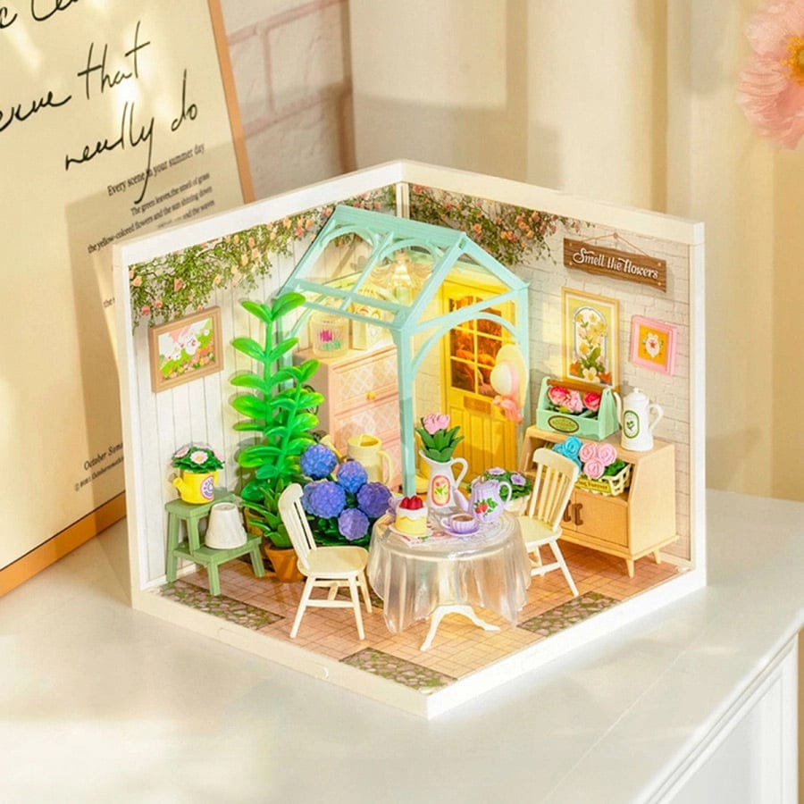 Rolife Blooming Tea Garden Super Creator Miniature House DW013B