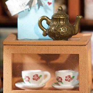 Rolife Miniature House Kit - Alice's Tea Store DG156