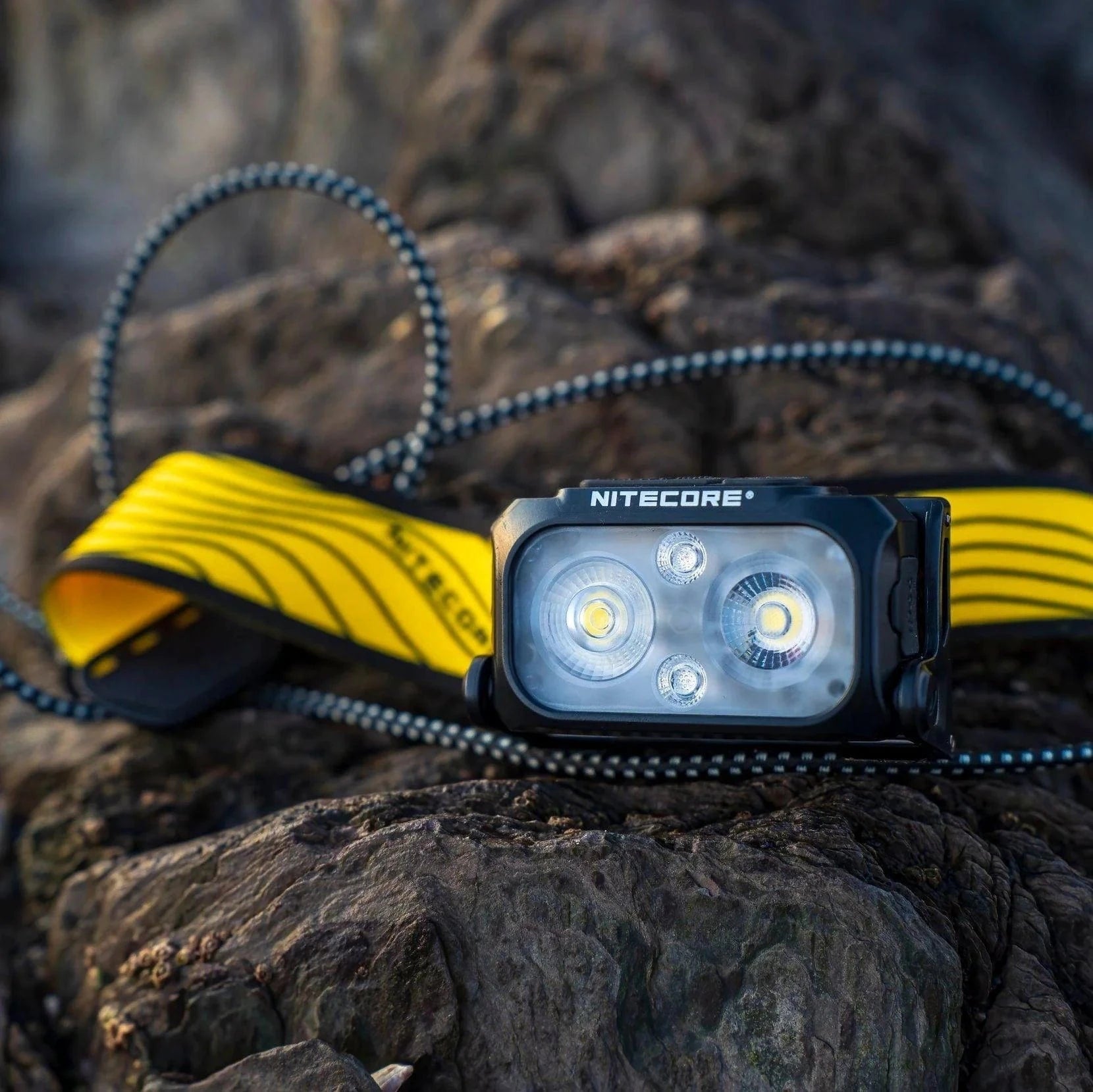 Nitecore NU25 V2 400 Lumens Ultralight Rechargeable Headlamp