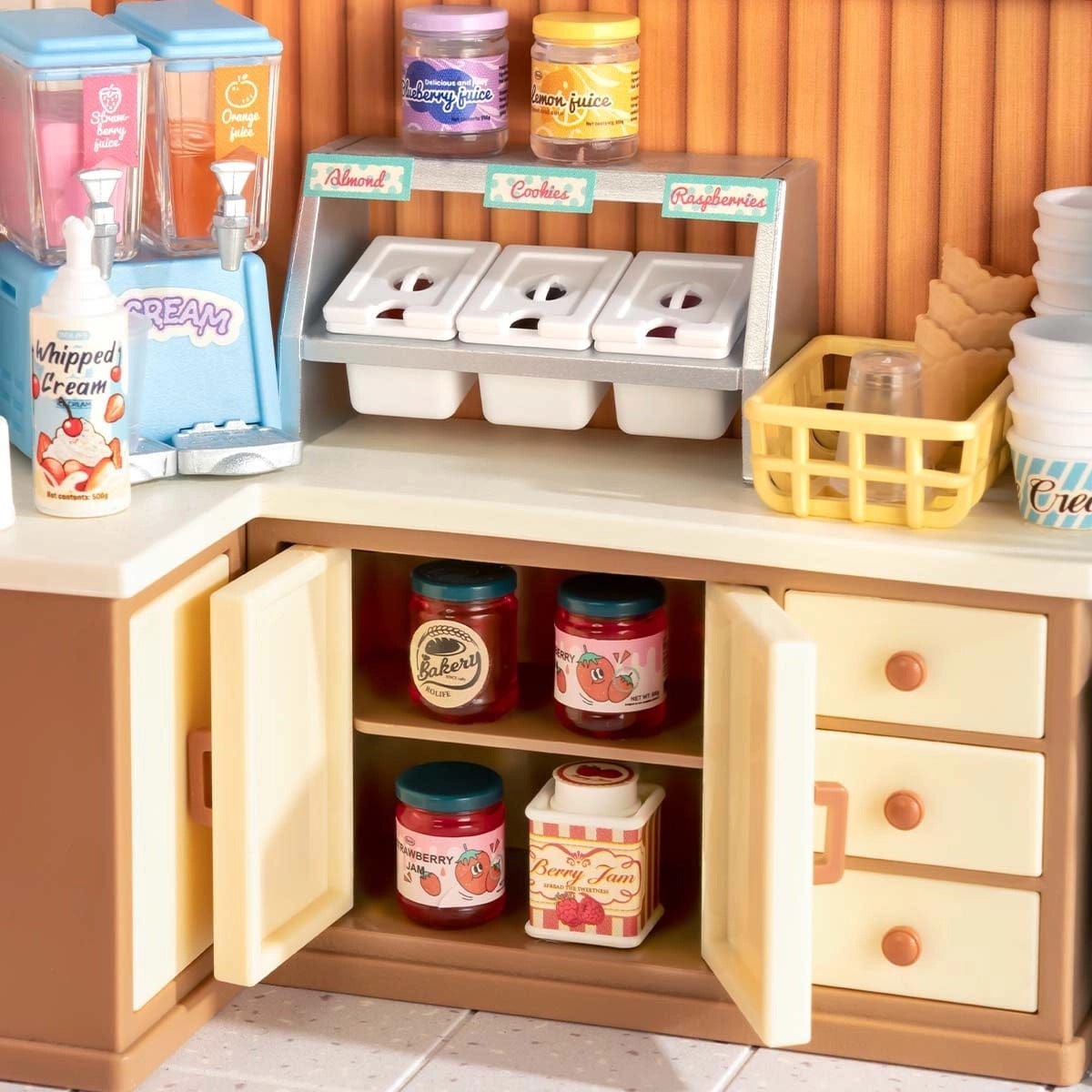 Rolife Super Creator Miniature House- Flavorful Ice Cream DW018B
