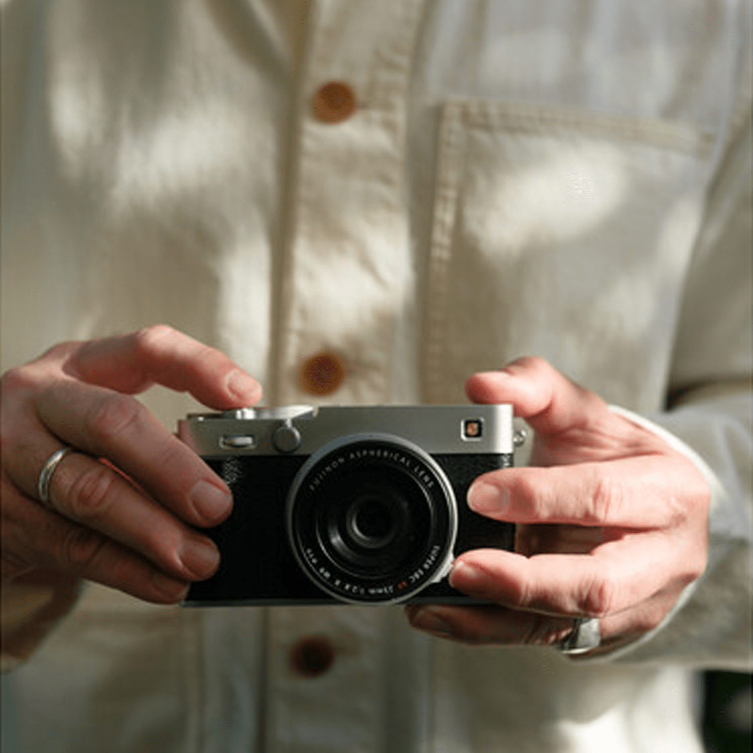 FUJIFILM X-E5 Mirrorless Camera