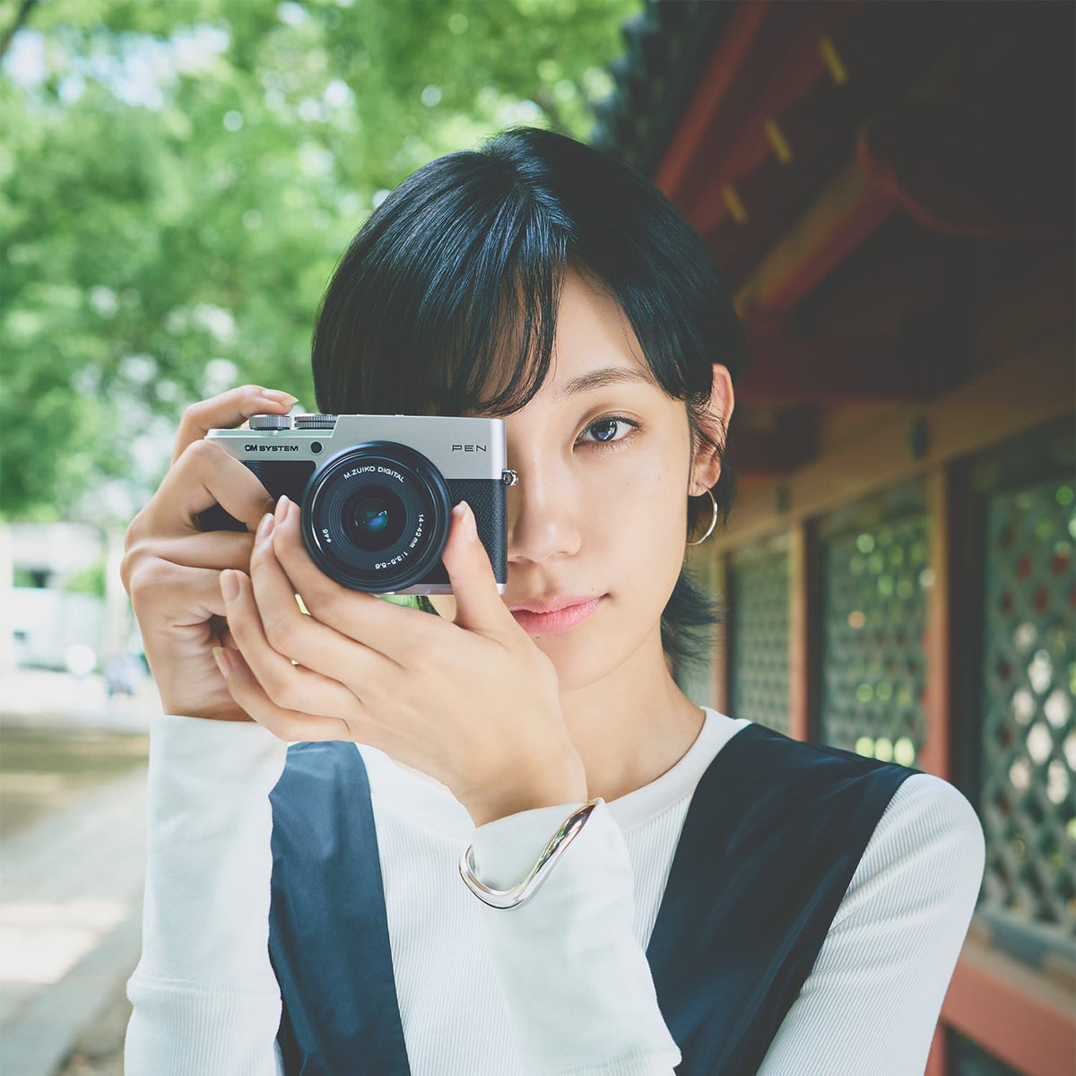 [PRE-ORDER] OM SYSTEM PEN Compact Interchangeable-Lens Camera (Ships from 23rd Sept)