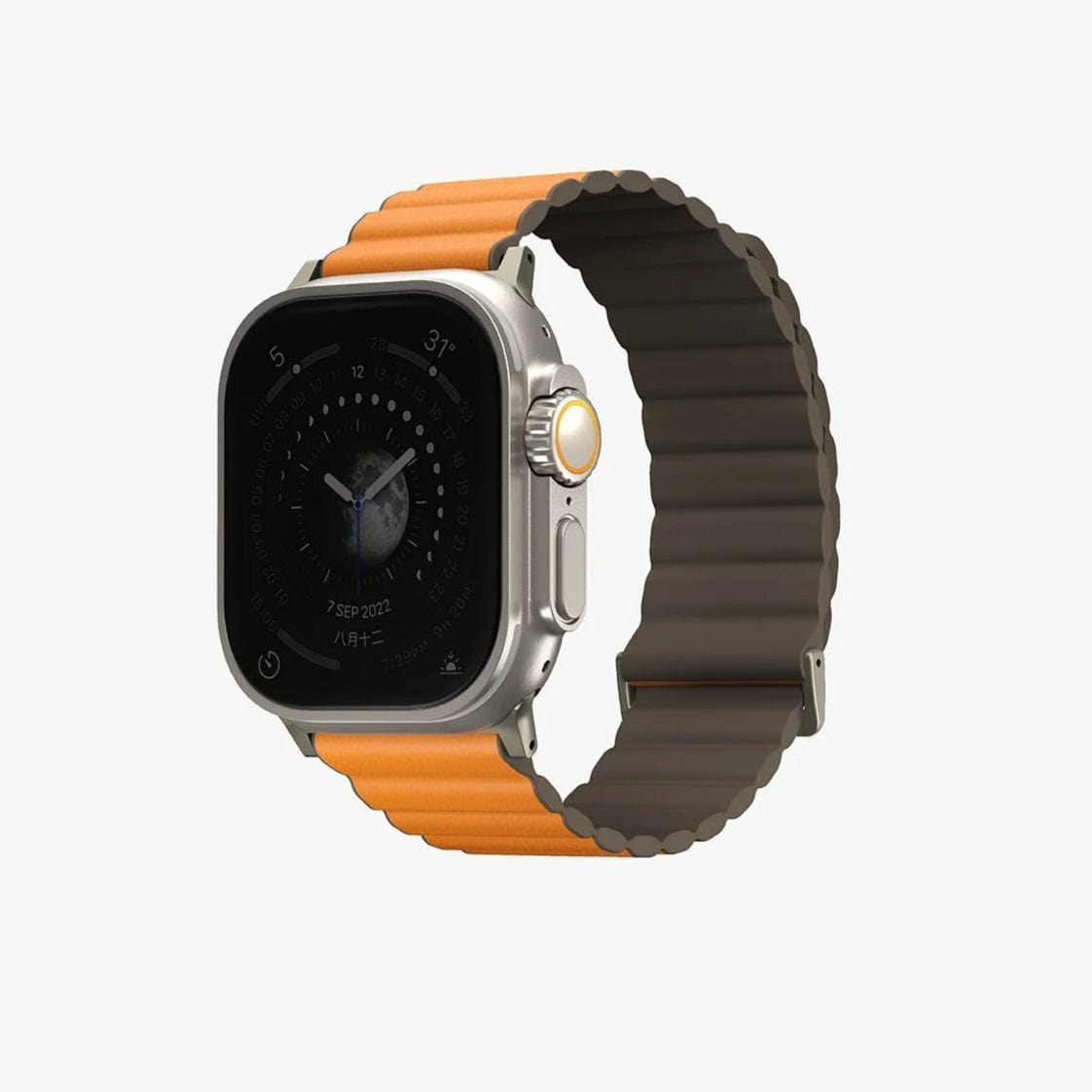 UNIQ Revix Premium Leather Reversible Magnetic Apple Watch Strap (41mm / 45mm)