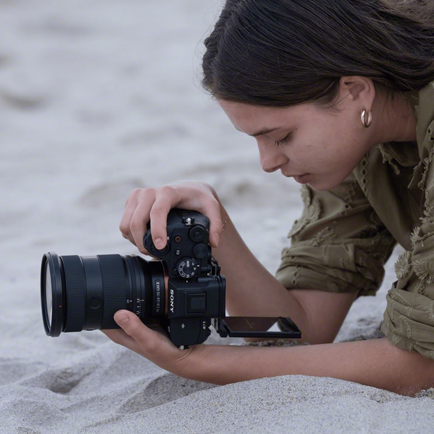 Sony ILCE-7M5 Alpha α7 V Full Frame Hybrid Camera