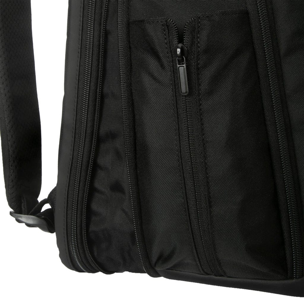 Targus Voyager EXP 17” Travel Backpack