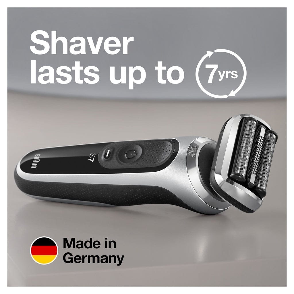 Braun Series 7 71-S7500cc Wet & Dry Shaver with SmartCare Center and 1 Attachment