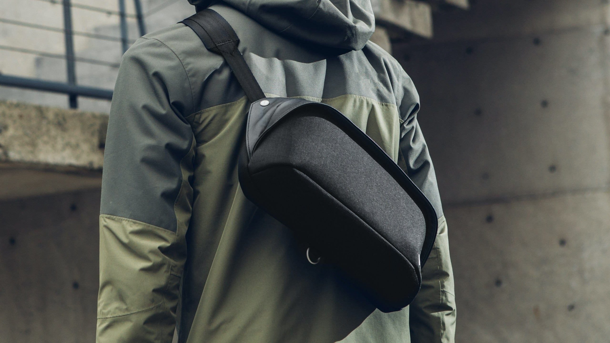 Moshi TEGO Slingpack