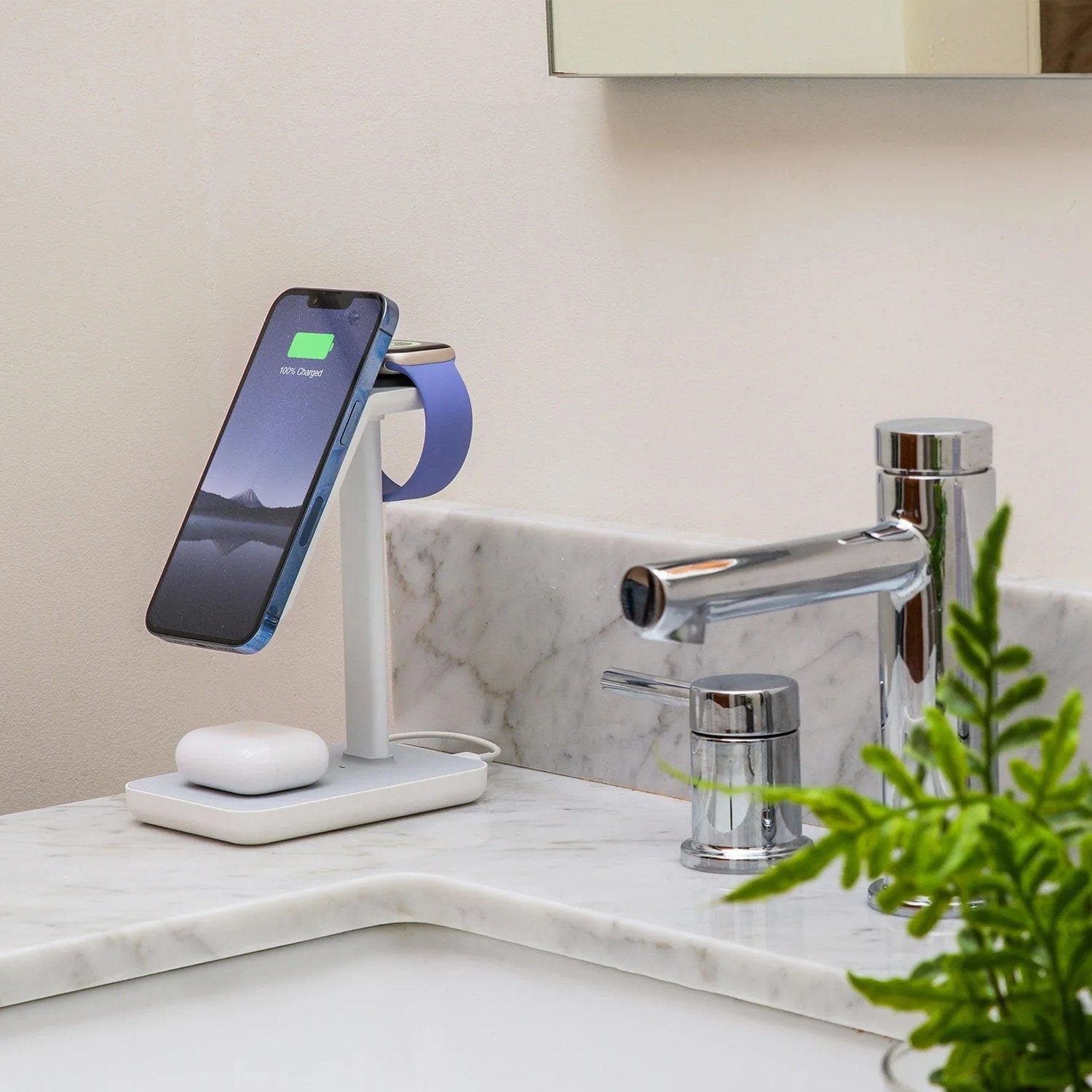 Twelve South HiRise 3 3-in-1 Wireless Charging Stand for MagSafe iPhones, AirPods & Apple Watches