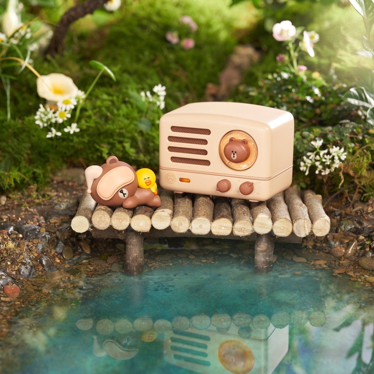 Muzen OTR Metal Line Friends Portable FM Radio Bluetooth Speaker